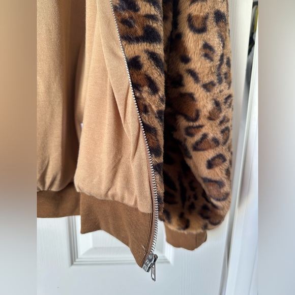 Women’s Leopard hoodie cardigan winter coat size S/M - Picture 8 of 12